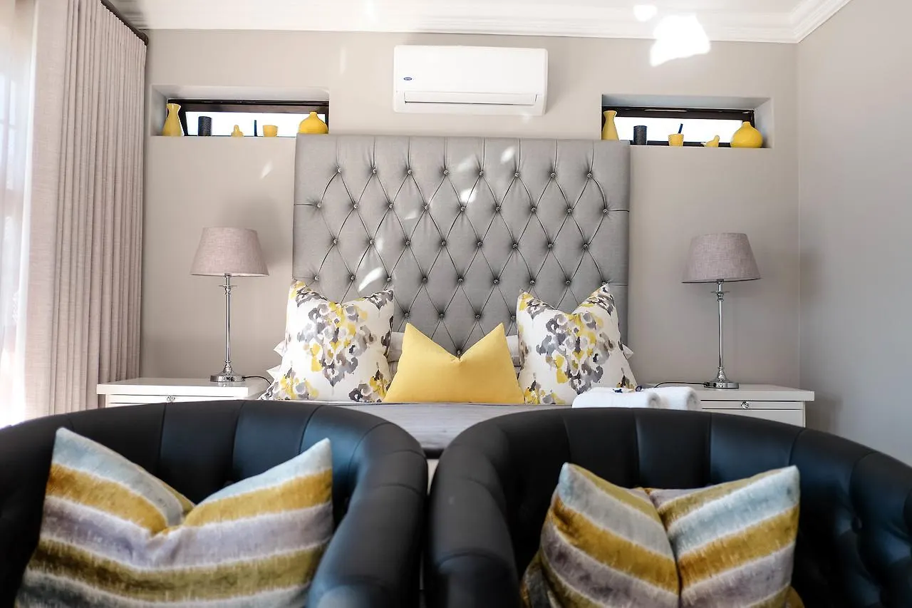 Hilltop Guesthouse Bellville 3*,